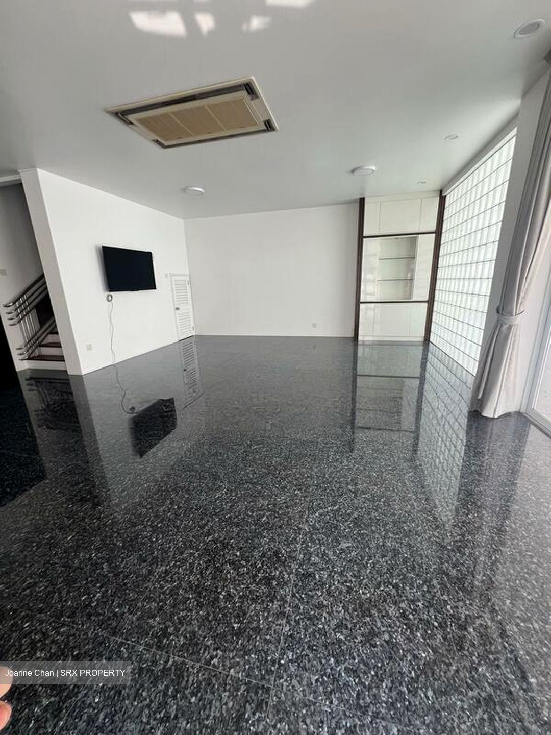 East Coast Hill (D16), Semi-Detached #524067431